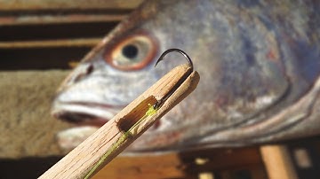 Mira que ÚTIL HERRAMIENTA de PESCA hizo el PESCADOR para sacar los ANZUELOS de los PECES