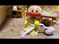 アンパンマン おもちゃ おうちごっこでおかさんゴミとの戦い掃除 キッズおかあさん