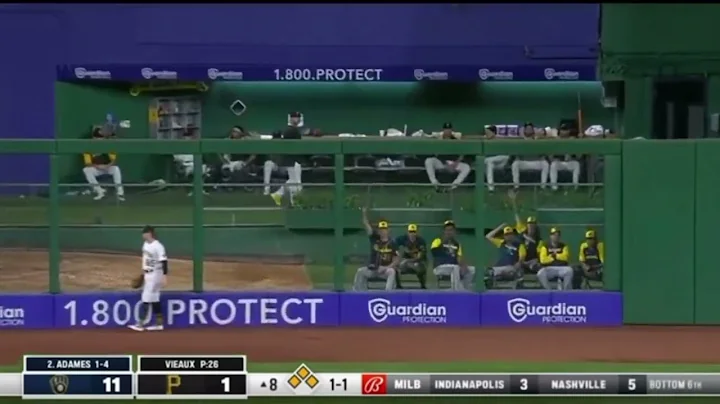 Willy Adames Hits A Grand Slam