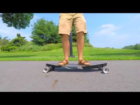 Electrek Review: Boosted Stealth electric skateboard