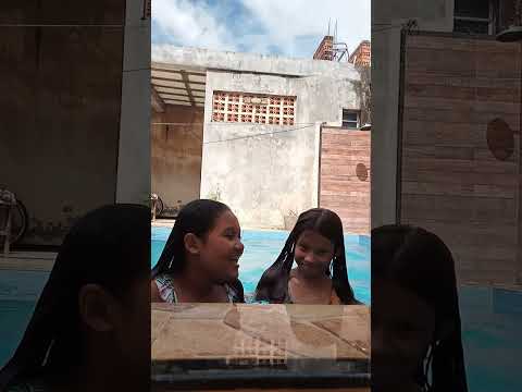 vlog na piscina da minha amigas