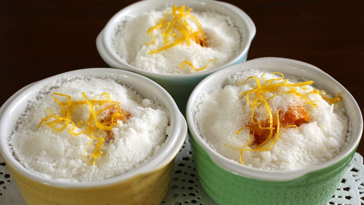Today let's make squash rice cake (Hobaktteok), using a small ceramic ...