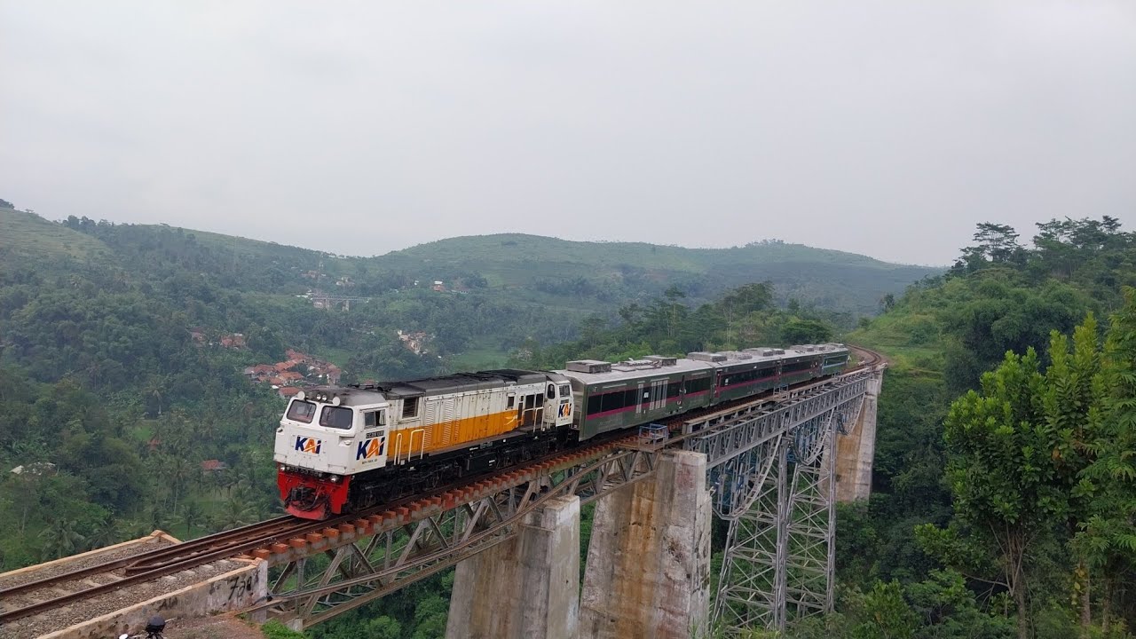 INDAH BANGET‼️PERTAMA KALINYA KERETA NEW GENERATION MELINTASI JALUR INI || KLB TEROWONGAN SASAKSAAT
