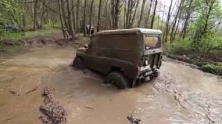 Jeep Wrangler, Cherokee, russian UaZs and Niva on their hard way to the place of air crash WWII MiG