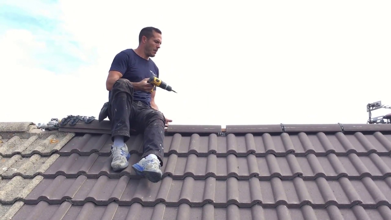 Marley Dry Ridge System: Fast, Ventilated & Maintenance-Free Roof Fixing Solution Marley Dry Ridge System: Fast, Ventilated & Maintenance-Free Roof Fixing Solution