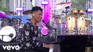 Смотреть клип Jon Batiste - Butterfly