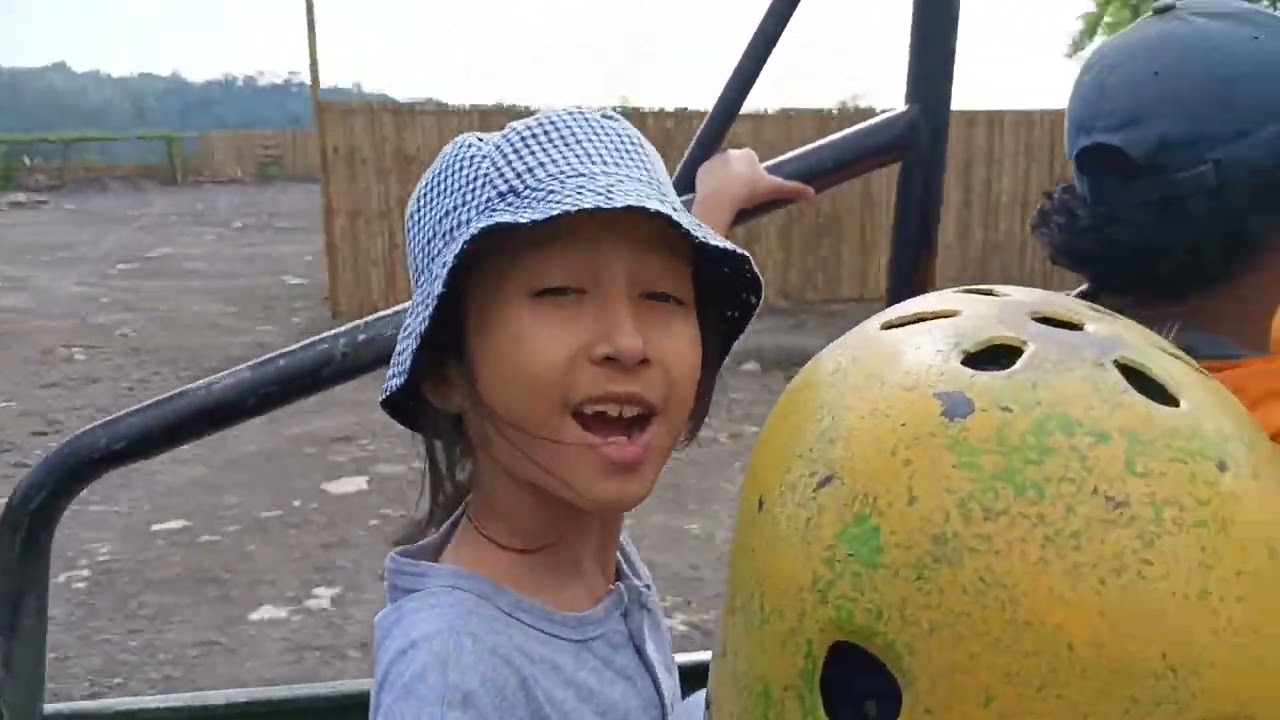 Serunya Wisata Lava Tour Merapi Yogyakarta | Manuver Jeep di Air Kalikuning