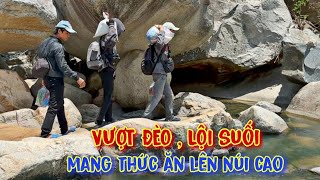 VƯỢT KHÓ, mang thức ăn lên tận núi cao, hỗ trợ cho CỤ BÀ sống ẨN CƯ trong rừng - tập 728