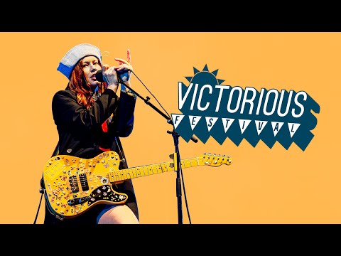 Wet Leg - Ur Mum (Live at Victorious Festival 2024)