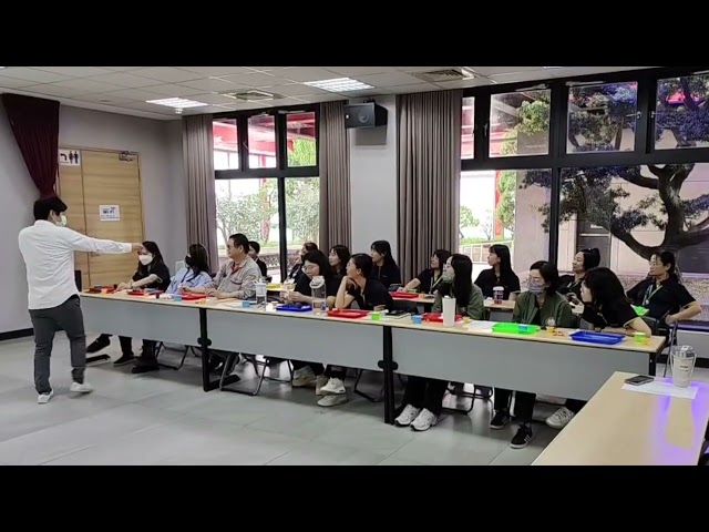 誠十創意 - 活潑有趣的互動式教學,大家參與度超高,笑聲連連,1.5小時的課程,能讓員工忘記壓力,徹底放鬆身心!
企業邀約開設「多肉磨石子盆栽」手作課程,希望透過此活動,讓參與的16位公司同仁,能夠達到紓壓療癒、促進員工健康!
課程紀錄於20241107世紀鋼鐵結構 誠十創意 - 活潑有趣的互動式教學,大家參與度超高,笑聲連連,1.5小時的課程,能讓員工忘記壓力,徹底放鬆身心!
企業邀約開設「多肉磨石子盆栽」手作課程,希望透過此活動,讓參與的16位公司同仁,能夠達到紓壓療癒、促進員工健康!
課程紀錄於20241107世紀鋼鐵結構