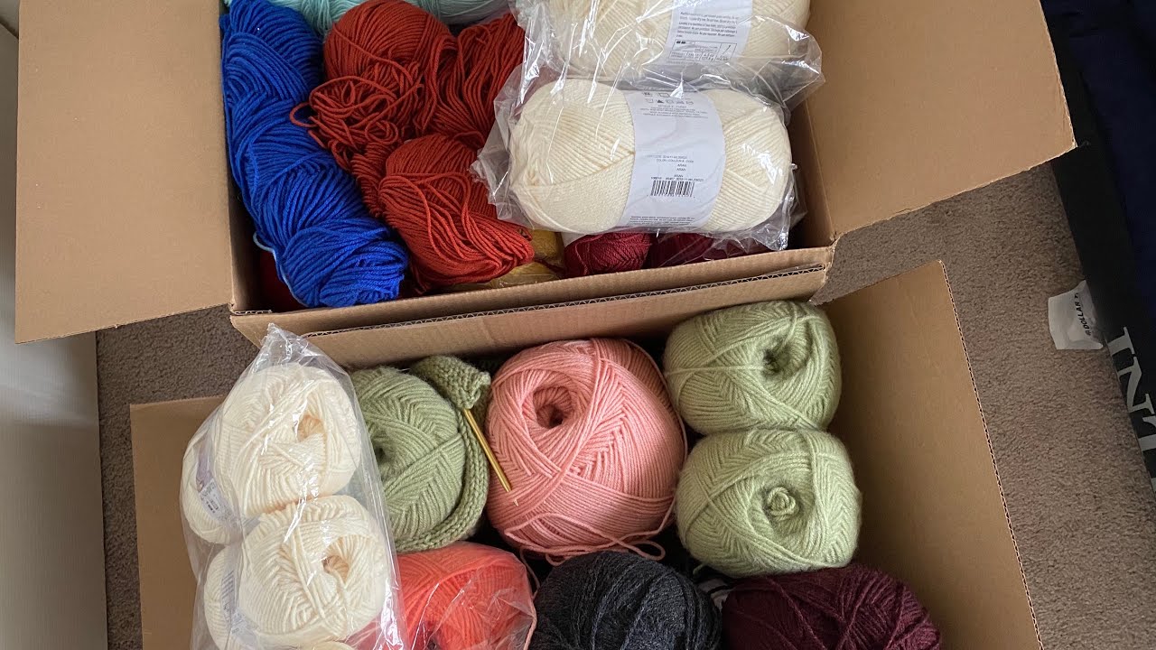 shop bán len  2022 New  Góc nhỏ len sợi của mình, len tùm lum các loại, mau len sale ở Mỹ giá rẻ mà chất lượng