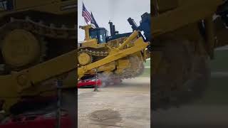 Dozer Cat D11 Crushing Cat