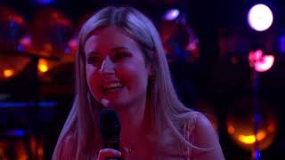 Jade Mintjens zingt Les Champs-Elysées | Amai zeg wauw!