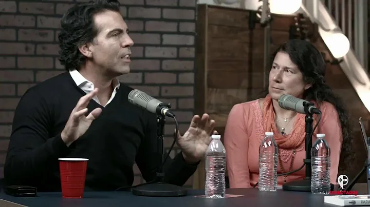 53 VideoPodcast Erika Tucker-MadreShak...  y Felip...