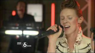 Heaven 17 and La Roux - Sign your Name chords