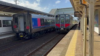 普通列車と後藤総合車両所へ入場回送HOT7000系スーパーはくと列車交換(2022/11/2撮影)