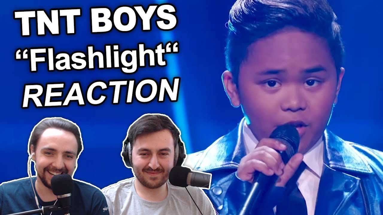 Singers Reaction/Review to "TNT Boys Flashlight (The World's Best
