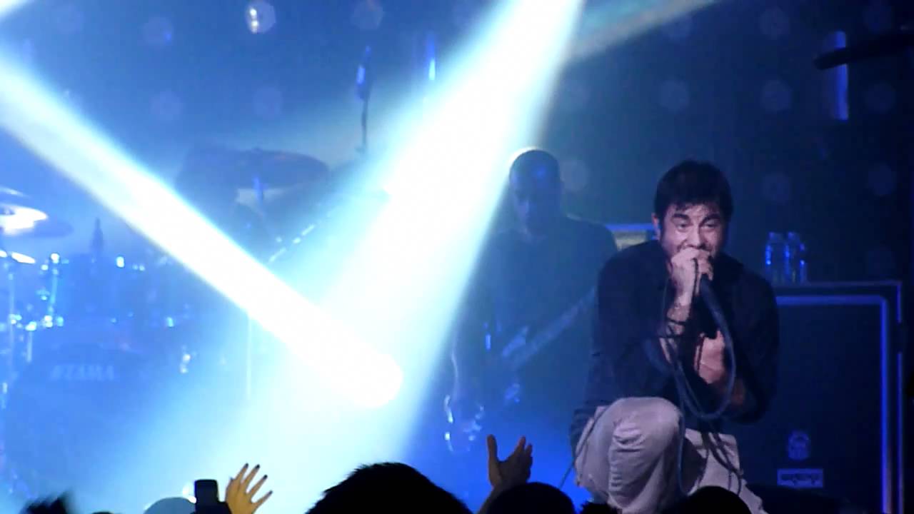 05 Deftones Knife party Le trianon 13122010.MTS YouTube