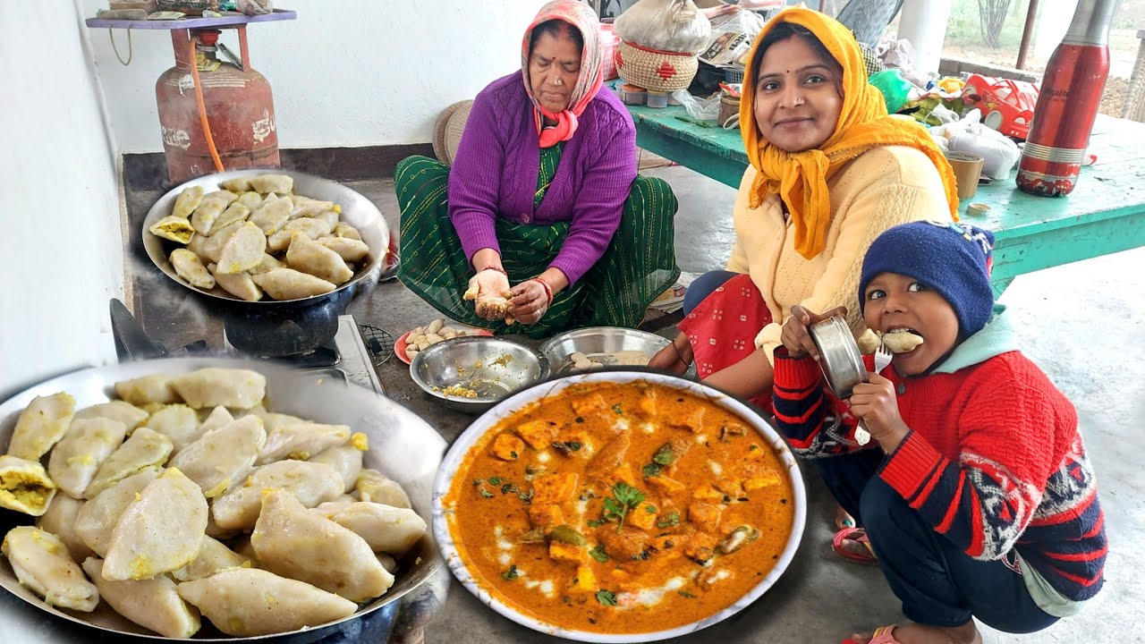 😋गोभी का फारा😍 शाही पनीर सासु मां ने तो आज बच्चों का दिल खुश कर दिया❄️🌺 Winter Village Vlog