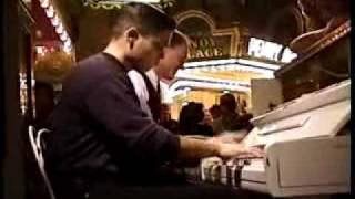 Colonel Bogey March Fourhandpiano live at Disneyland