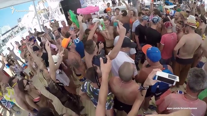 Ichki kiyim pornosining porno kompilyatsiyalarini tomosha qiling