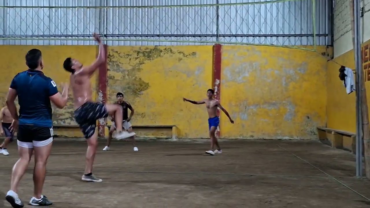 En el templo del voly tungurahua santo domingo TRÍO BAGUI vs TRÍO MAIMA 