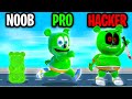 NOOB vs PRO vs HACKER In GUMMY BEAR RUN! (SECRET MAX LEVEL ANT GAME!?)