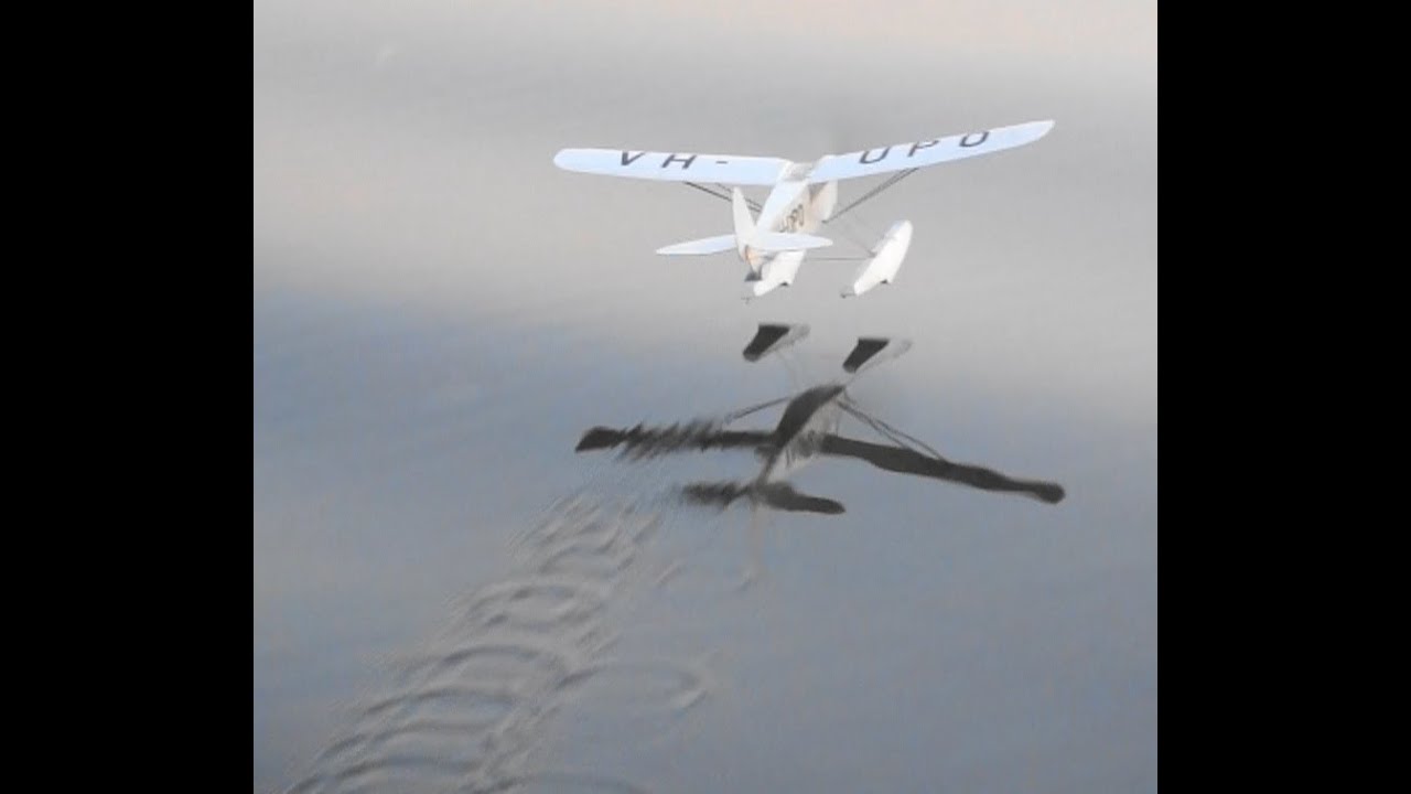 Puss Moth ROW On the West River