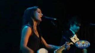 KT Tunstall &quot;Little Favours&quot; - KFOG Radio