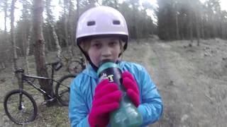 Ellie på MTB April 2014