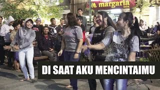 Download lagu DISAAT AKU MENCINTAIMU -- ANGKLUNG RAJAWALI MALIOBORO YOGYAKARTA