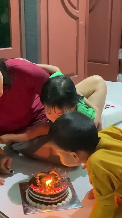 Happy brithday tante dina🎂🥳🎈