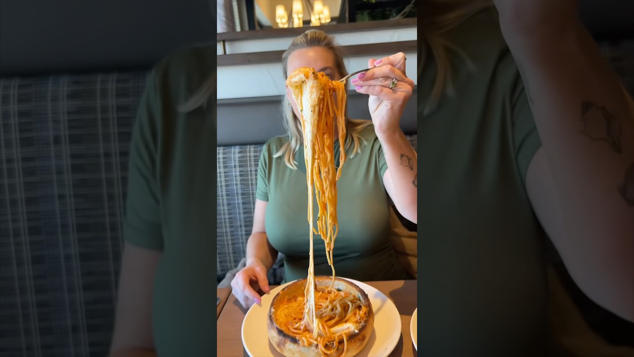 Have you DEVOURED the PASTA BREAD BOWLS at Italiano Bethpage on Long Island NY?! 🍝🍕🔥 #DEVOURPOWER
