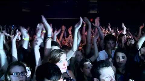 21-06-2011 Shampain Music Video MTV Marina And The Diamonds