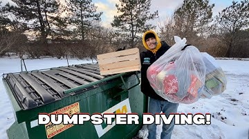 Dumpster Diving! Grab Bags Of Food & Holiday Decor!