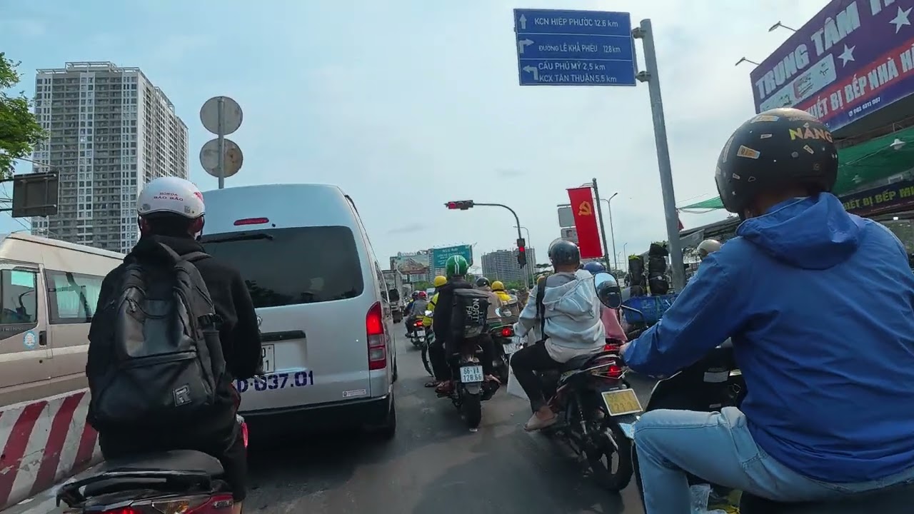 목바이 갈때랑 다르게 시냇길로갓는데 왜이렇게 막히는겨 | 목바이 국경 - 호치민 | clip 5 #오토바이투어 #오토바이 #투어라이딩 #osmoaction6 #베트남 