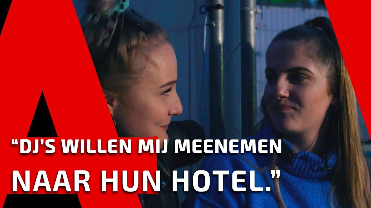 EVA // IT'S A (WO)MANS WORLD: STAGEMANAGER