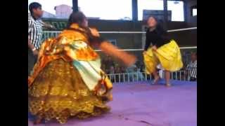 video clip - cholitas wrestling in el alto - great stuff! - sidneysealine