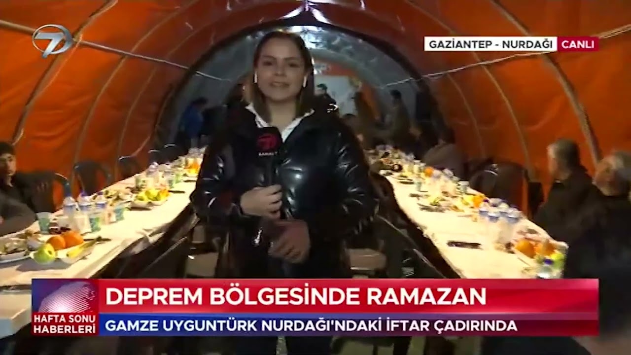 Nurdağı ilçemizin Sakçagözü Köyünde vatandaşlarımız Mehmetçiğin kurduğu çadırda iftarlarını yaptı.