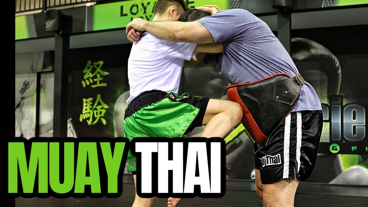 Here's How To Utilize The Muay Thai Clinch