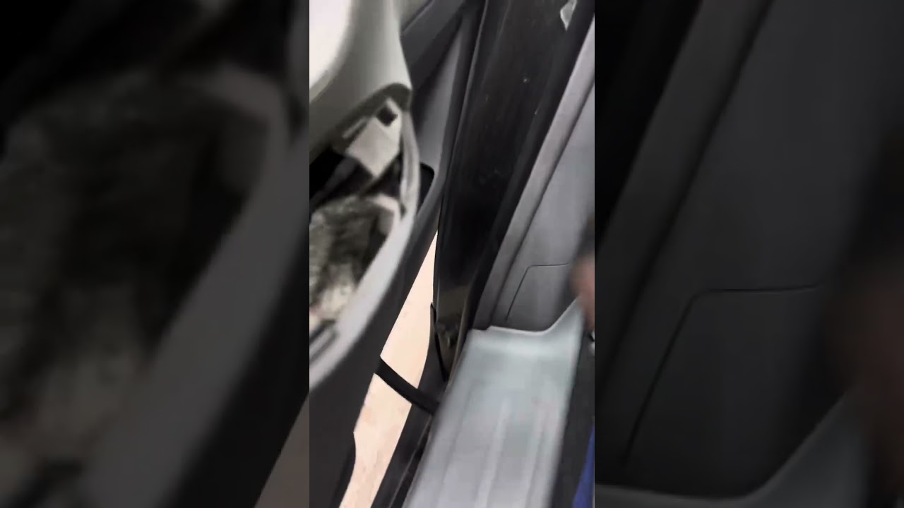 2014 Toyota sienna sliding door handle removal 