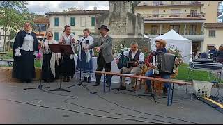 Video thumbnail of "Canti popolari toscani - Il Trescone"