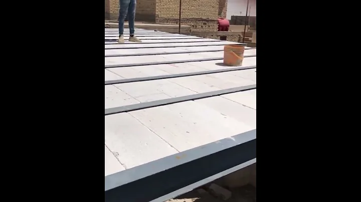 Roof steel channel cement board laying process - DayDayNews