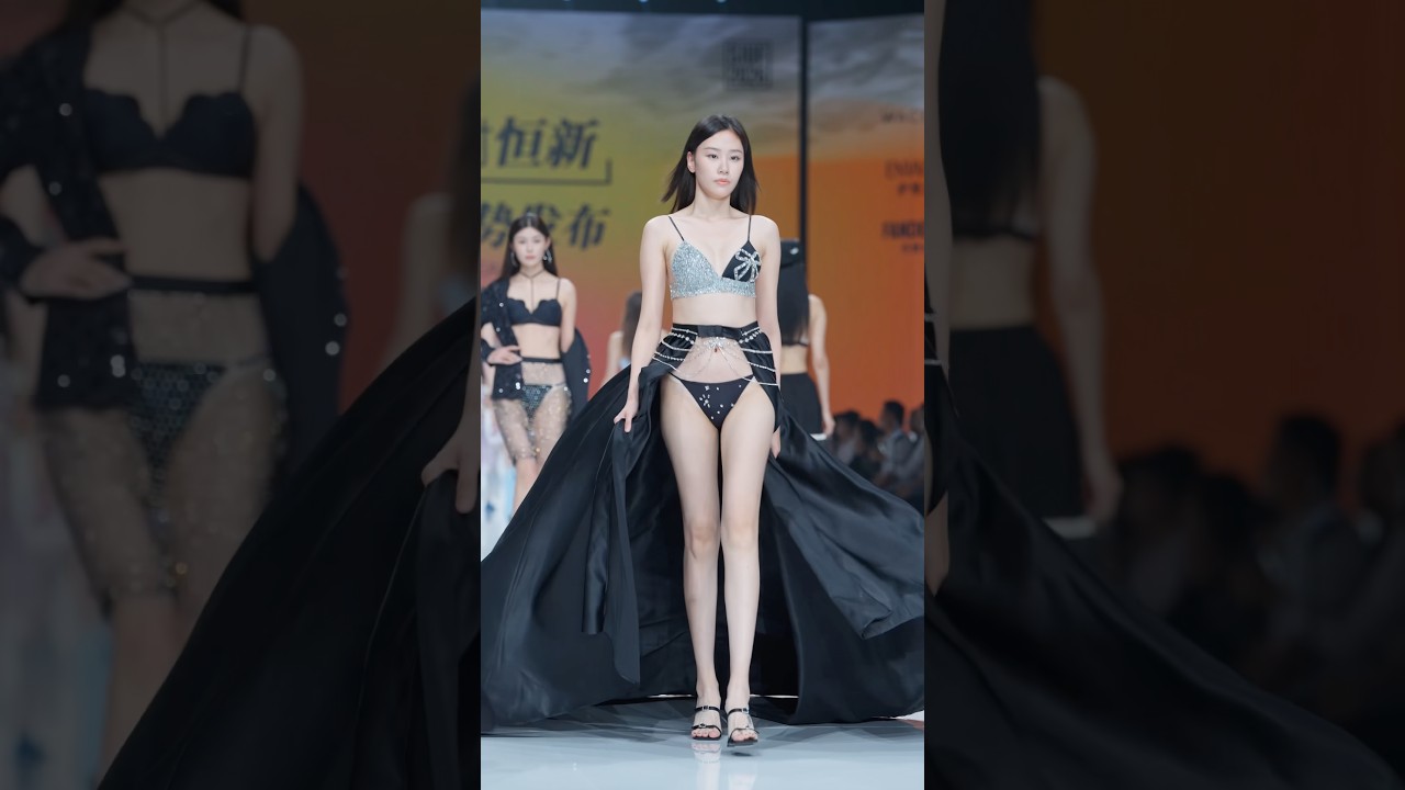 加入會員觀看完整視頻 2026 SIUF深圳内衣展開幕式 群模展示 04 内衣秀 lingerie show #model #catwalktour #beauty #fashion #siuf