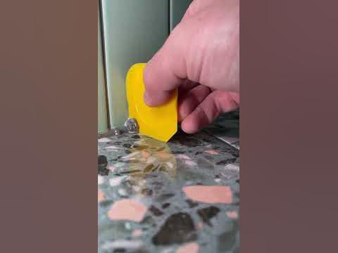 Примыкание душевого поддона и стены, герметик #shortvideo #герметик # ...