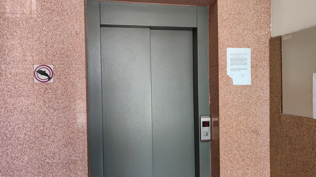 Absolutely terrible and slow Kleemann hydraulic lift - Sinđelićeva 5 - Smederevo, Serbia