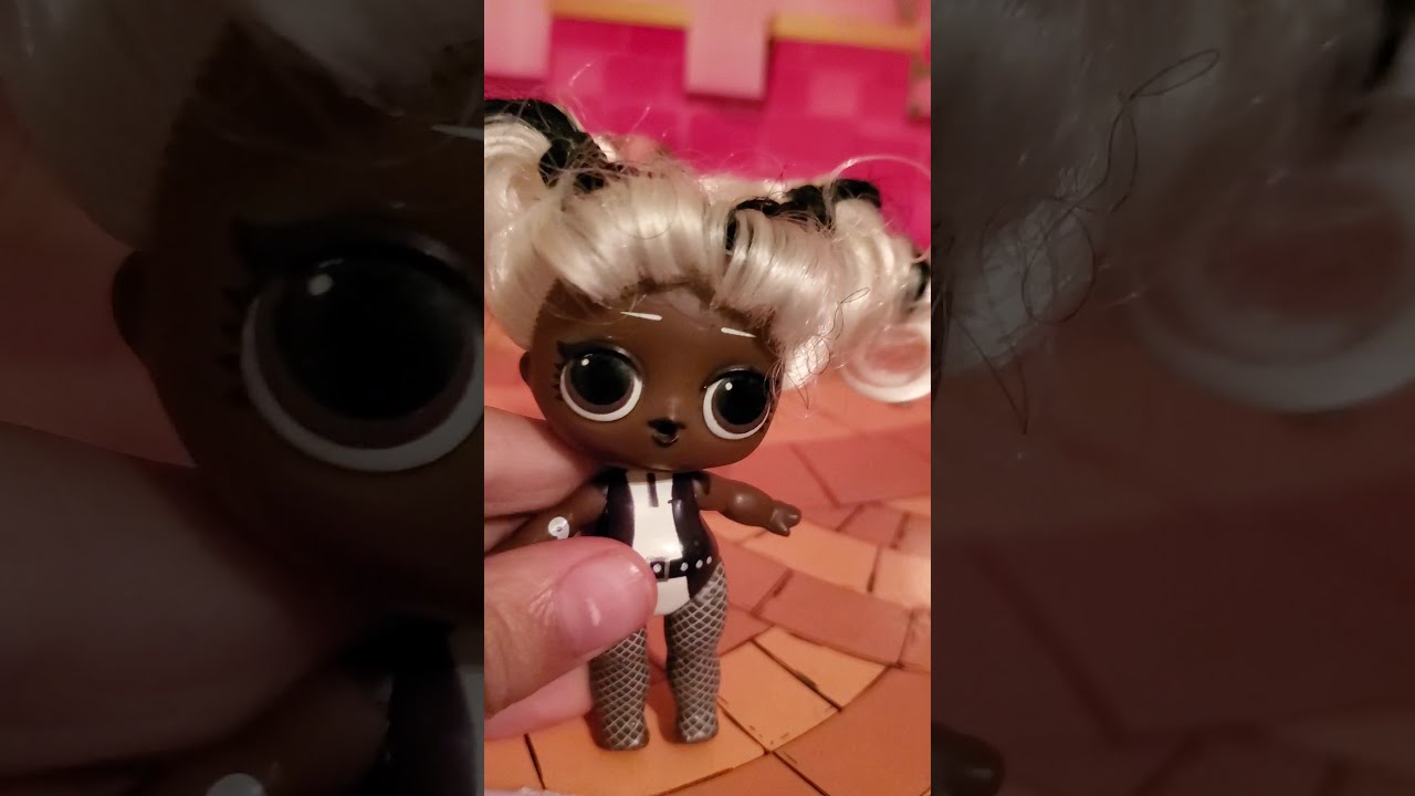FIRST LOL DOLL VIDEO - YouTube