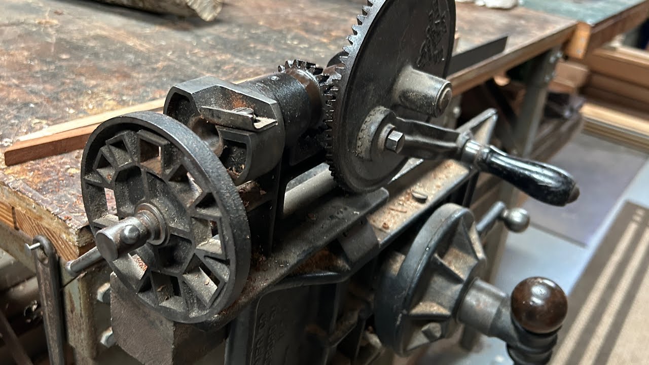 STANLEY DOWEL AND ROD TURNING MACHINE