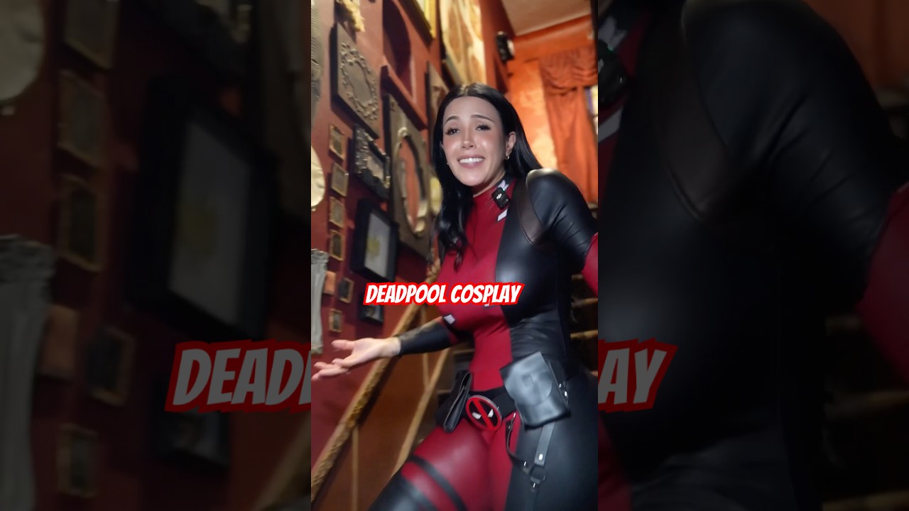 Deadpool the ghost hunter would be hilarious to watch. #sandiegocomiccon #deadpool #deadpoolarmy