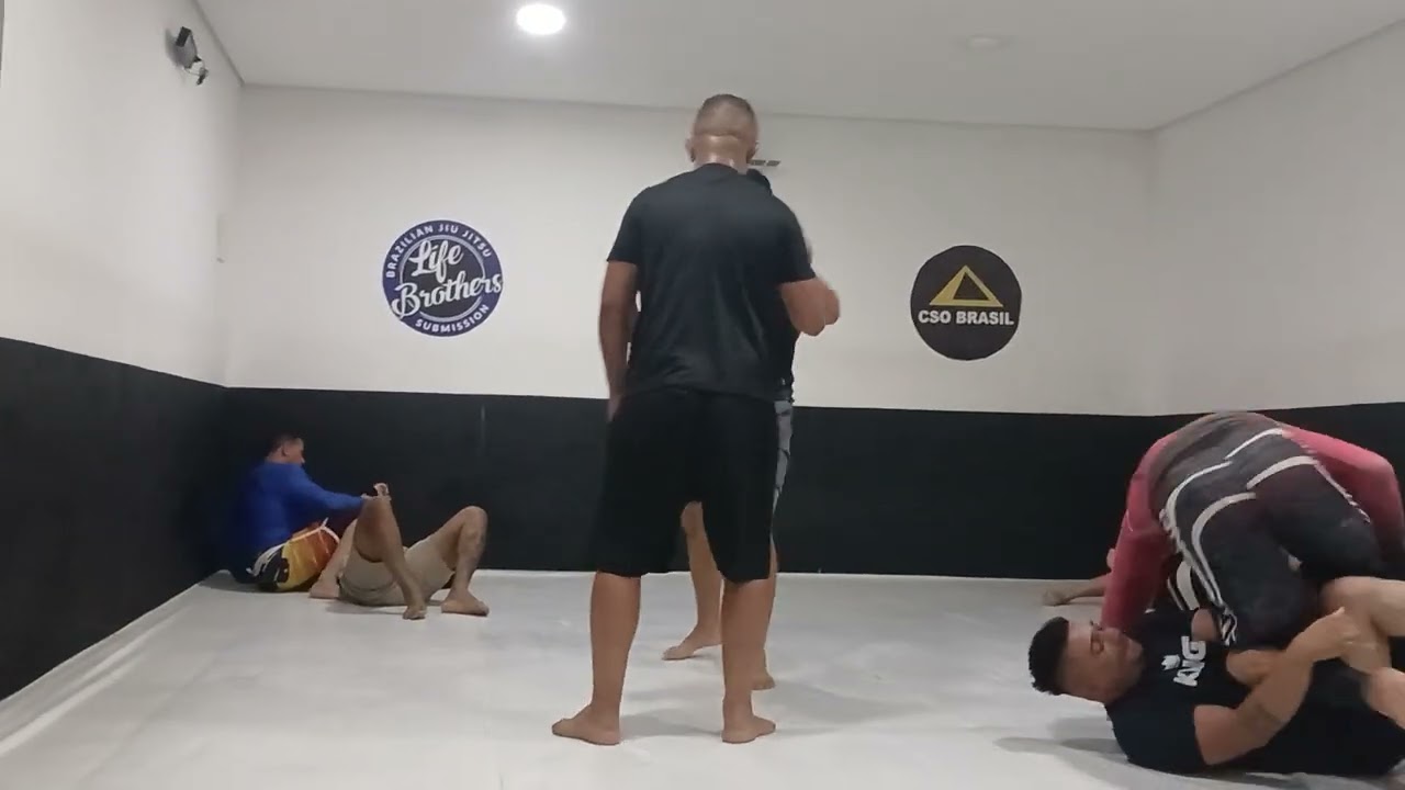 Eu fazendo aquele Roud com Pedrão.